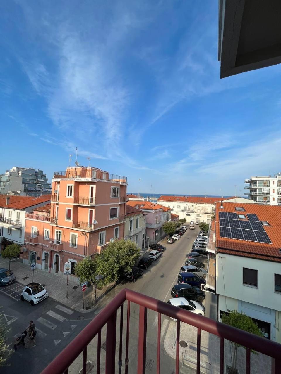 Red & Blue Apartments Termoli Exterior foto